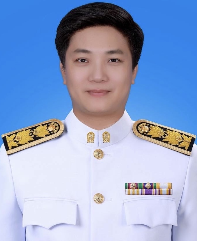 นายวิชาญ จุดศรี